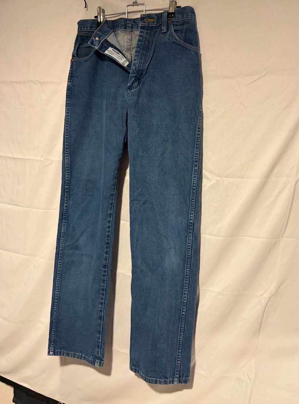 Wrangler Men's 9 x 32 Regular Fit Straight Leg Denim Jeans